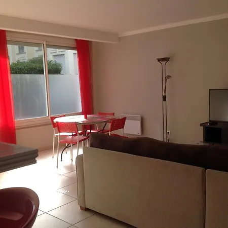 Balcons De Beaumont Apartment *